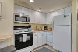 HS-0411 Relax in this 2BR | Wake Up to Ocean Views